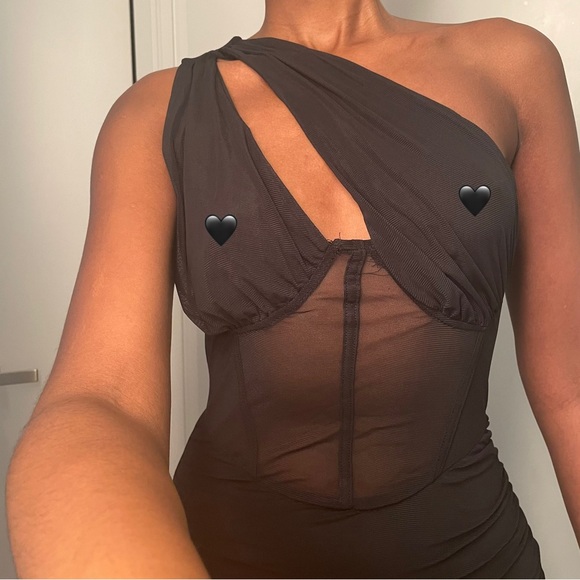One Shoulder Mesh Dress - Picture 4 of 7